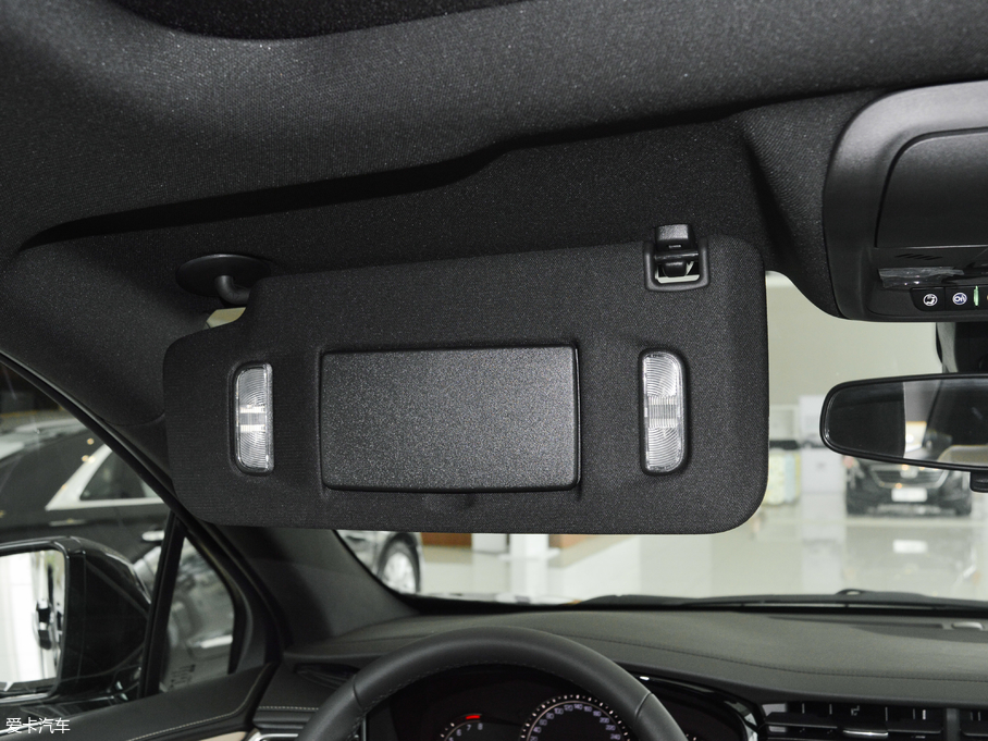 2017PXT5 c 28T (q)g(sh)