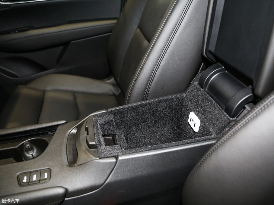 2018PXT5 28E(dng) 28E (q)I(lng)