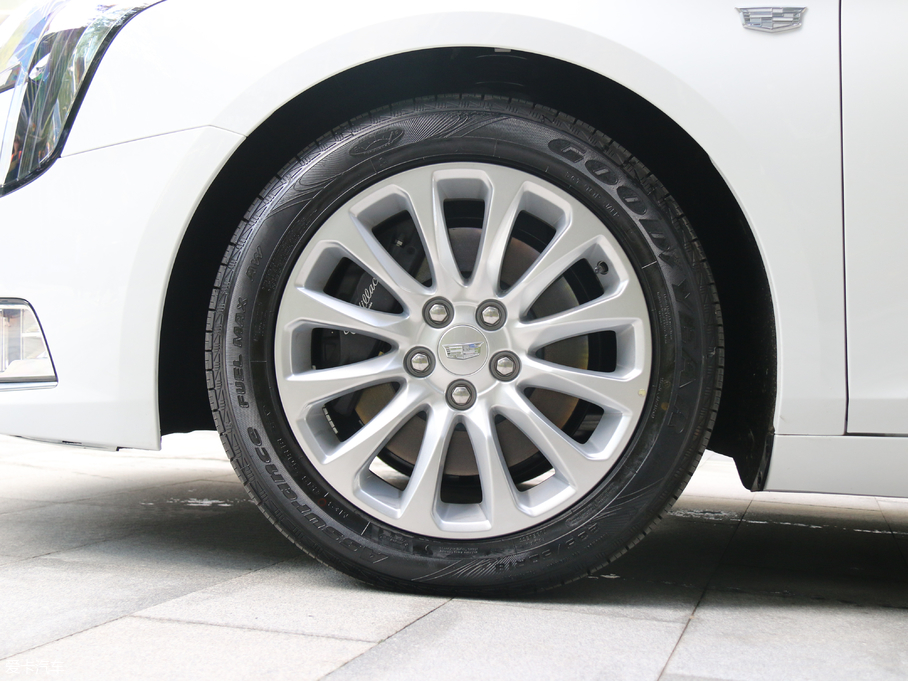 2018��P������XTS 28T ���A��