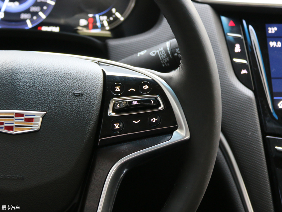 2018��P������XTS 28T ���A��