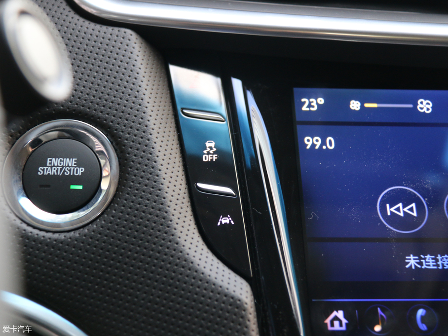 2018��P������XTS 28T ���A��