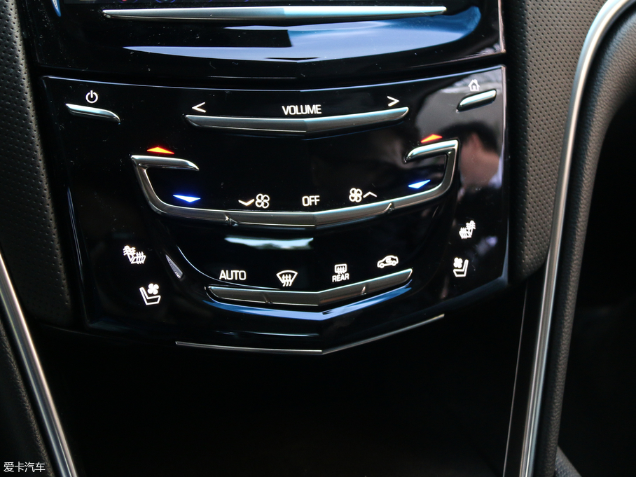 2018��P������XTS 28T ���A��