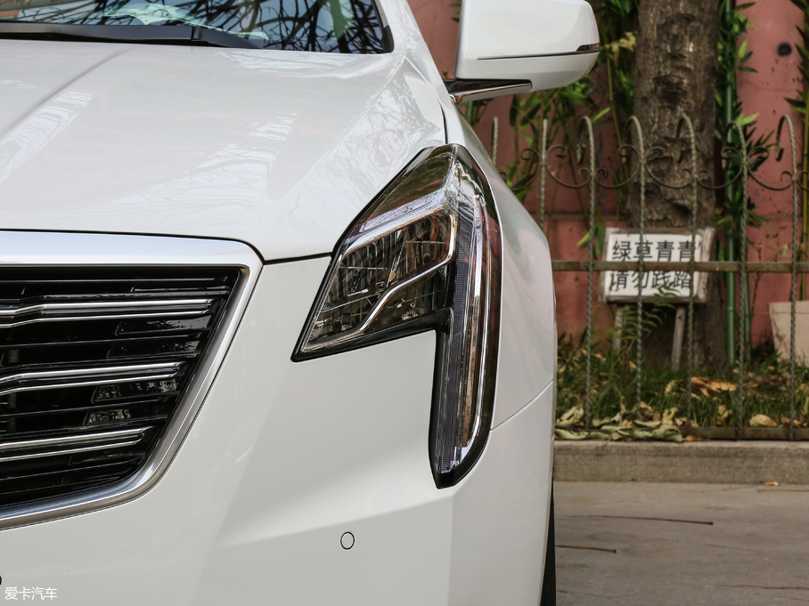 2018��P������XTS 28T ���A��