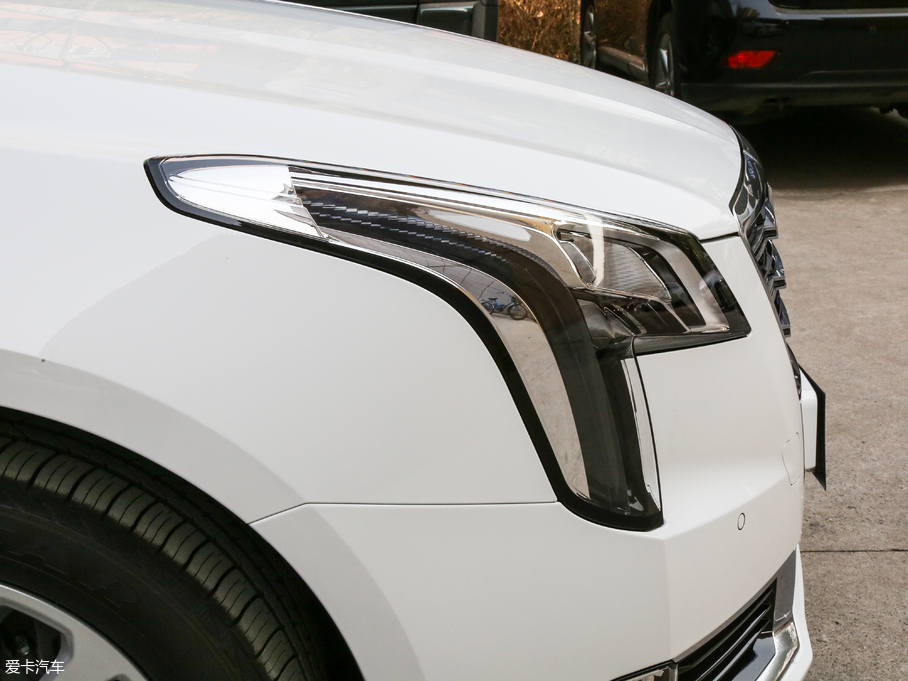 2018��P������XTS 28T ���A��