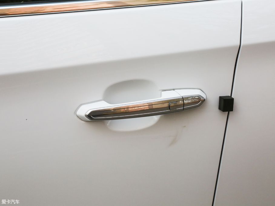 2018��P������XTS 28T ���A��