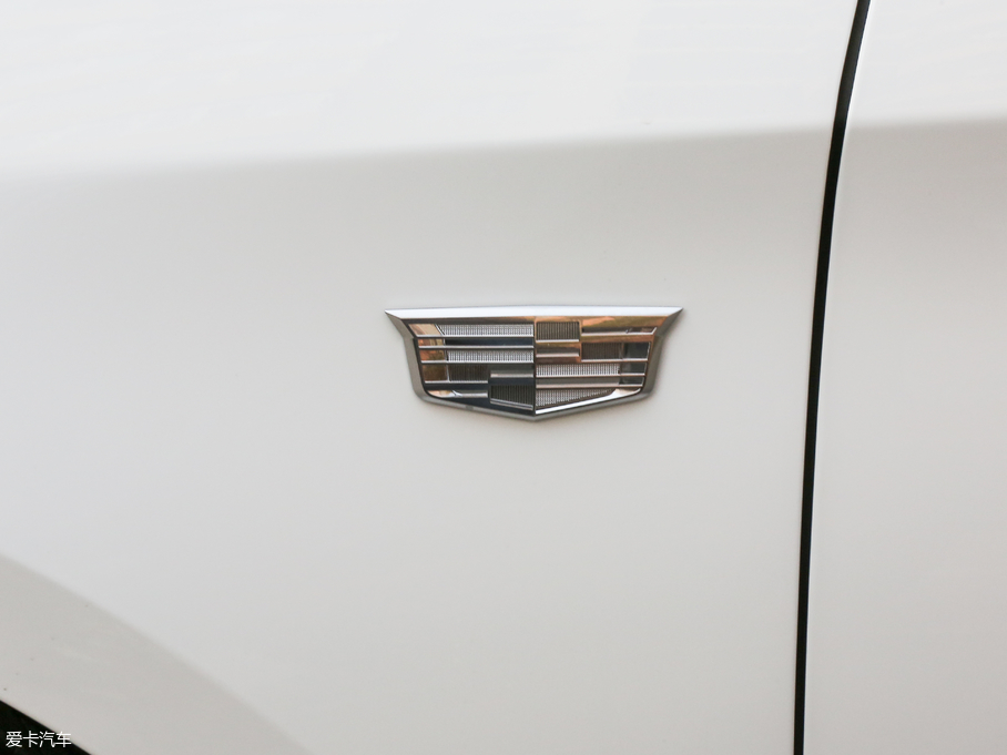 2018��P������XTS 28T ���A��