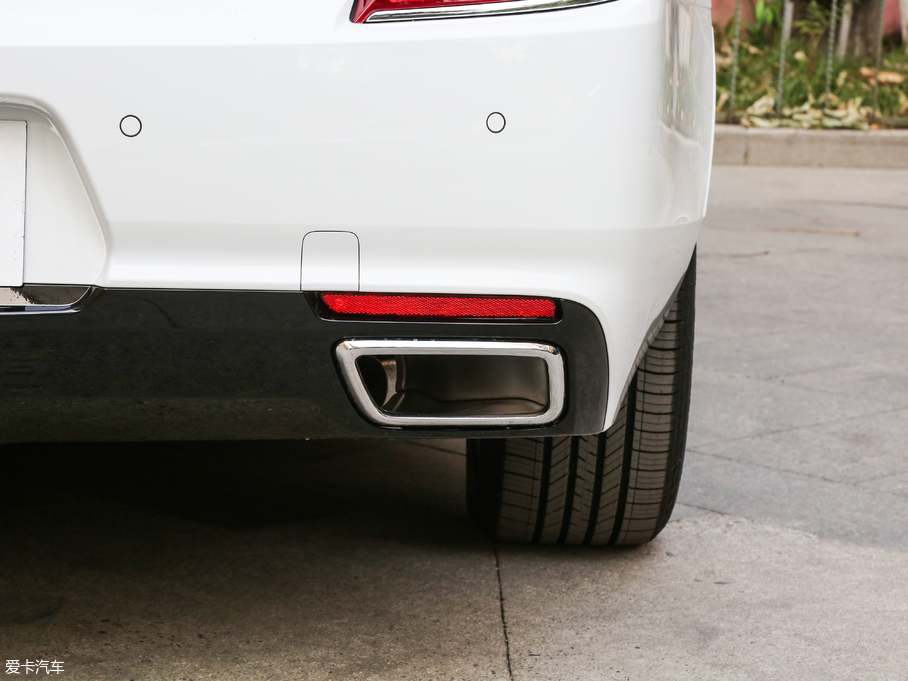 2018��P������XTS 28T ���A��