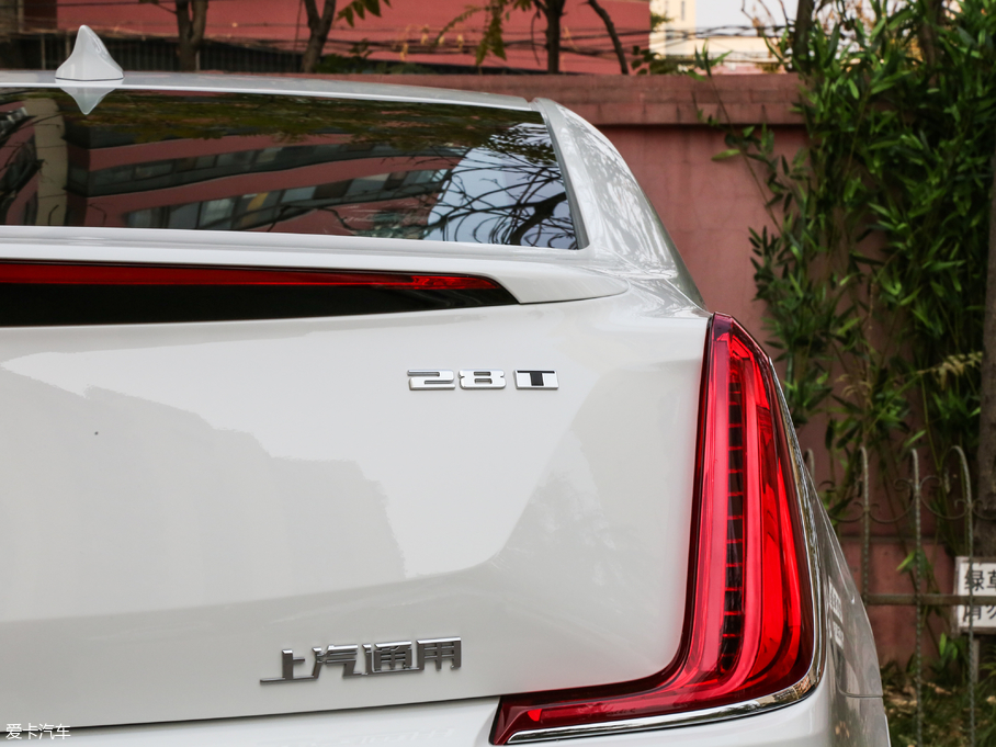 2018��P������XTS 28T ���A��