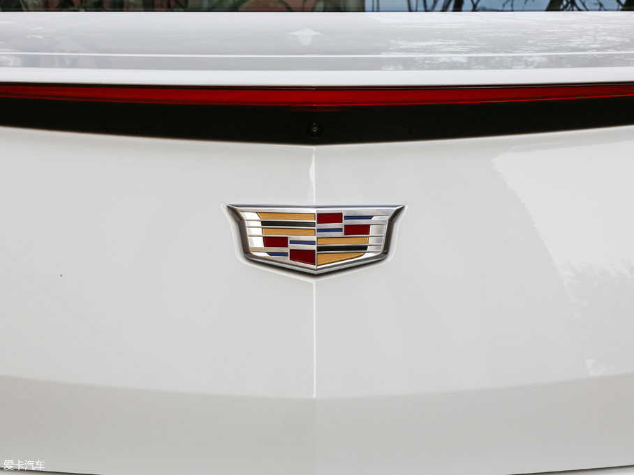 2018��P������XTS 28T ���A��