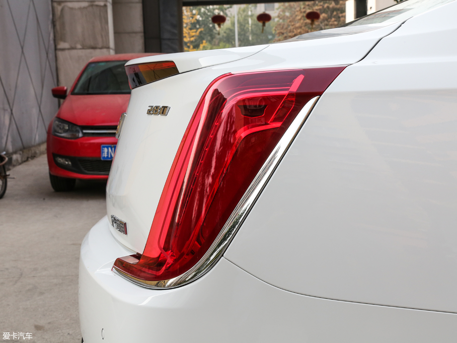 2018��P������XTS 28T ���A��