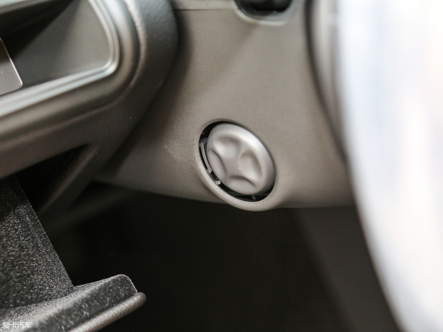 2018��P������XTS 28T ���A��