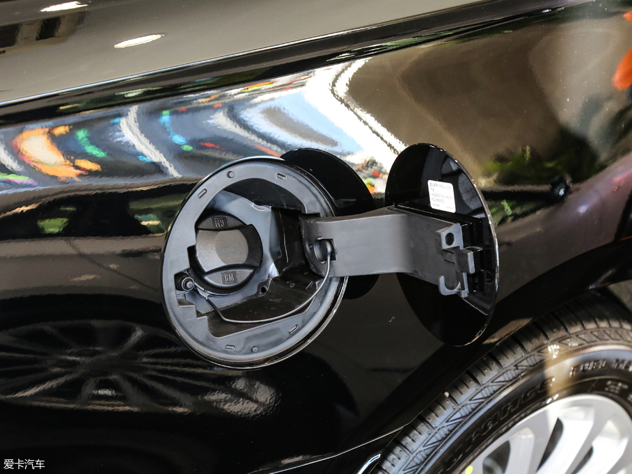 2018��P������XTS 28T ���A��