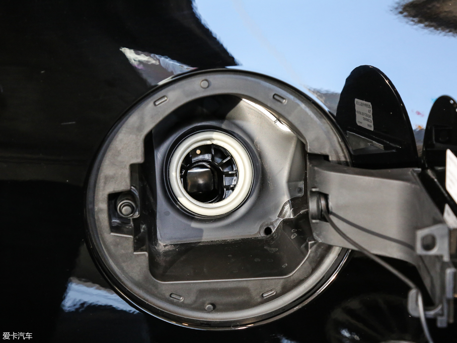 2018��P������XTS 28T ���A��