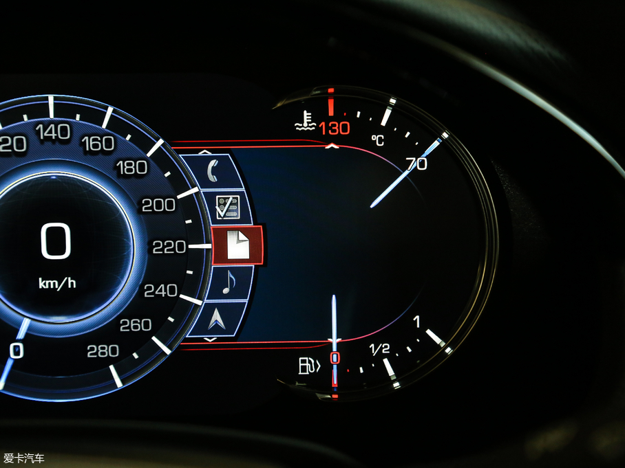 2018��P������XTS 28T ���A��