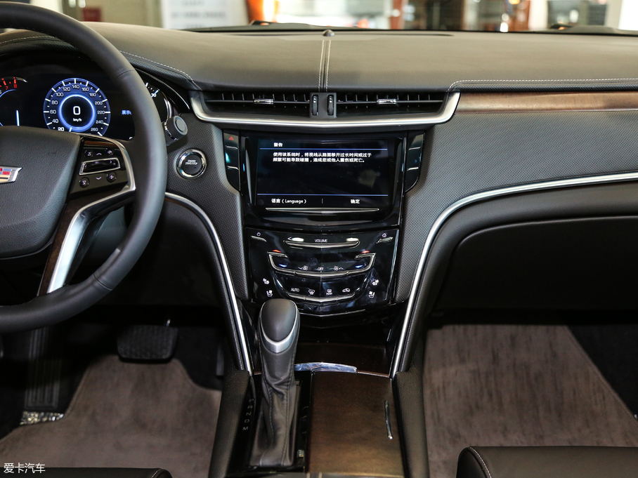 2018��P������XTS 28T ���A��