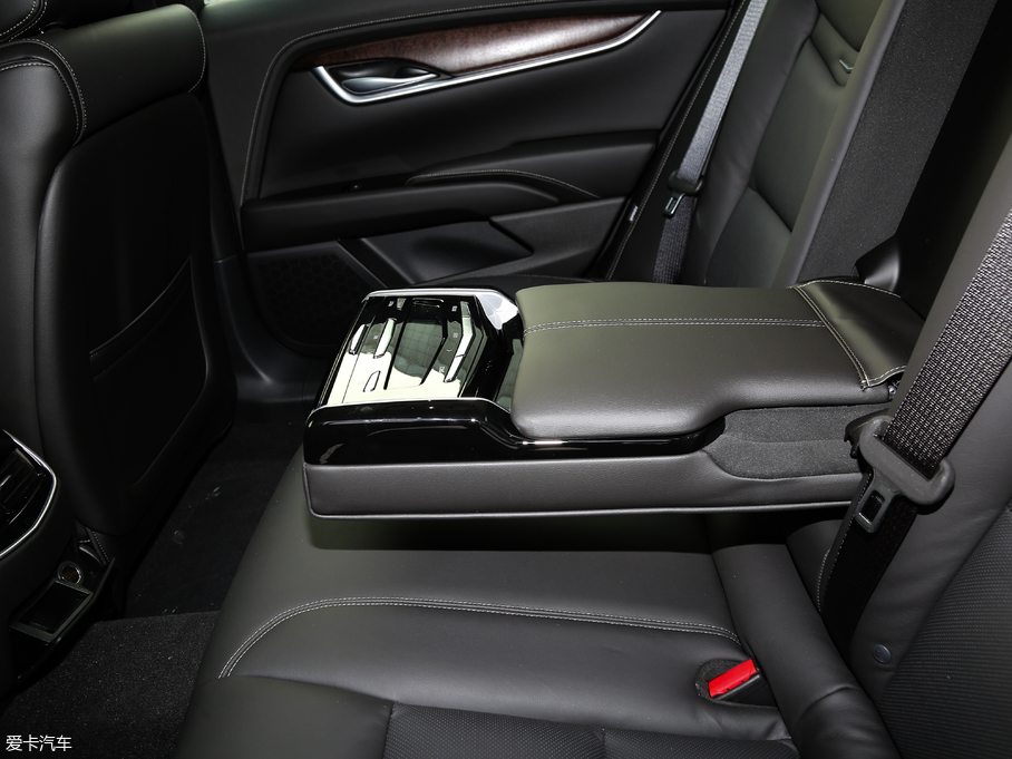 2018��P������XTS 28T ��Ӣ��