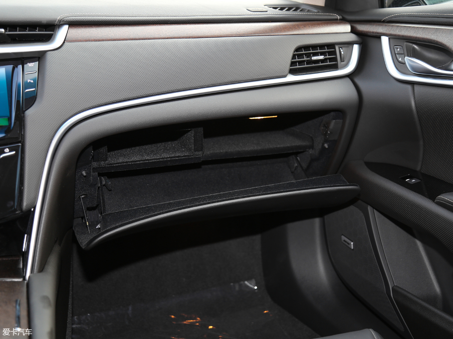 2018��P������XTS 28T ��Ӣ��