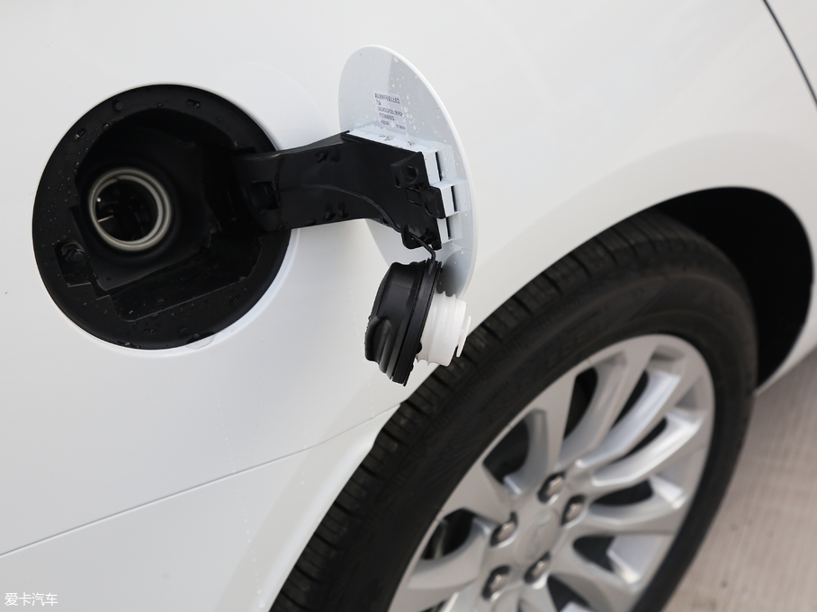 2018��P������XTS 28T ���g��