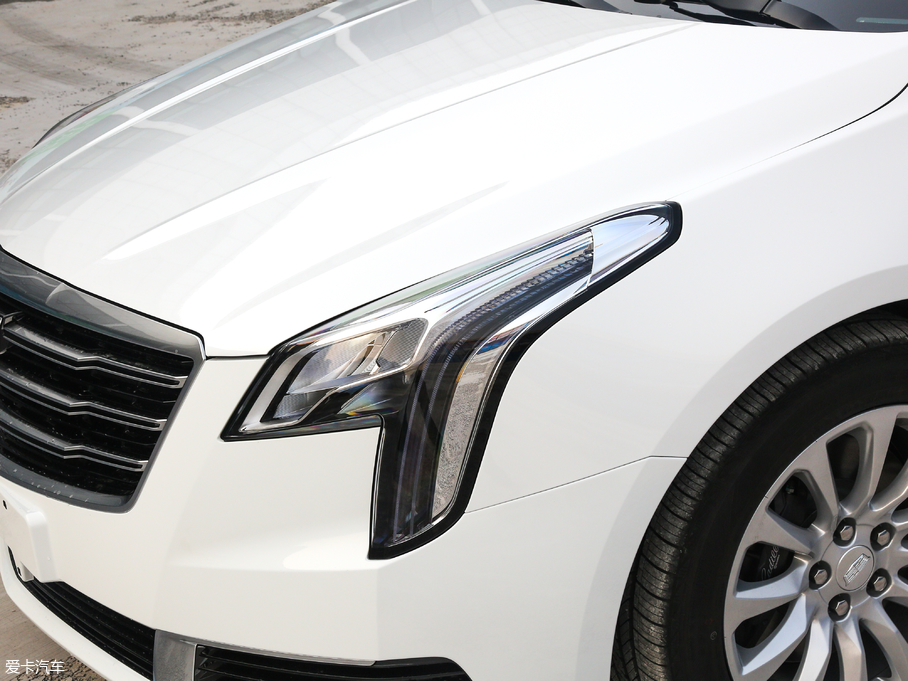 2018��P������XTS 28T ���g��