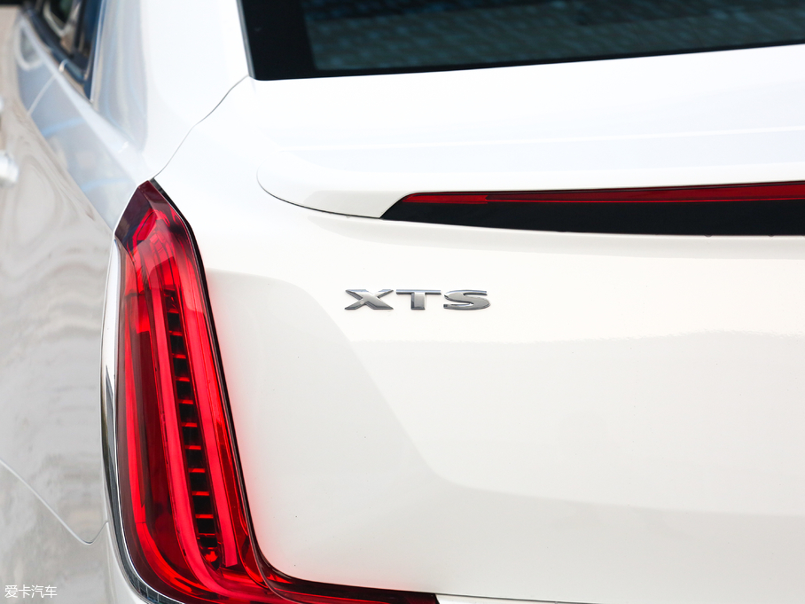 2018��P������XTS 28T ��Ӣ��