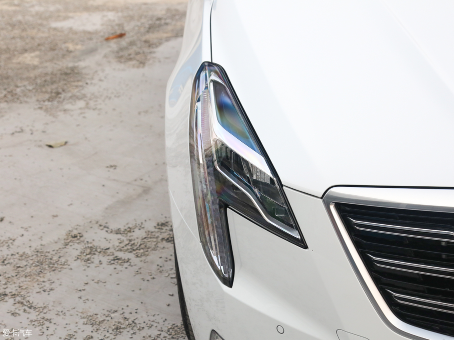 2018��P������XTS 28T ��Ӣ��