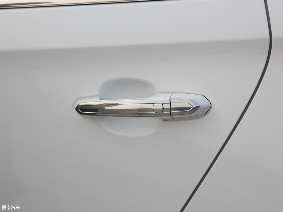 2018��P������XTS 28T ��Ӣ��