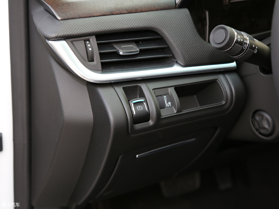 2018��P������XTS 28T ��Ӣ��