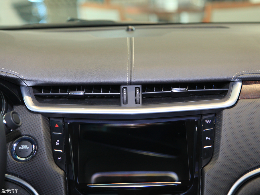 2018��P������XTS 28T ���A��