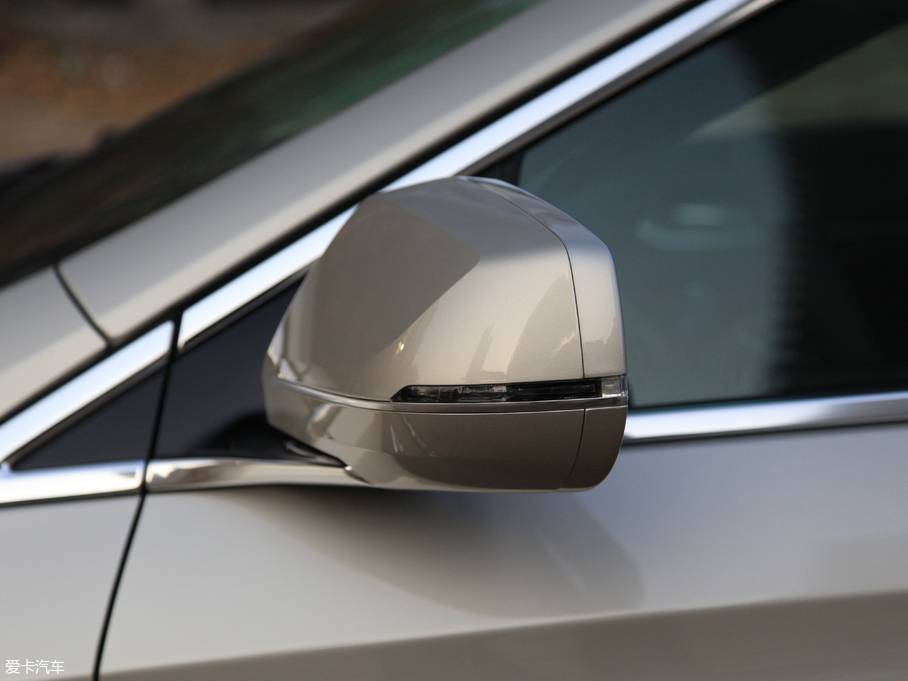 2018��P������XTS 28T ���g��