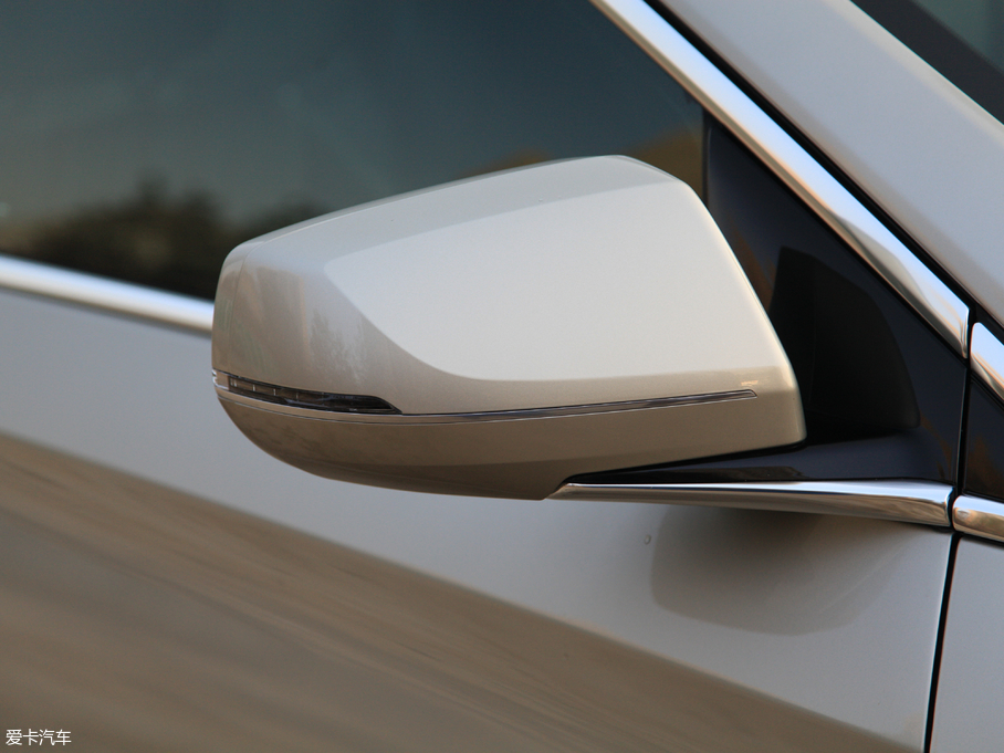 2018��P������XTS 28T ���g��