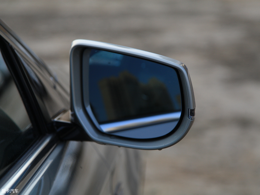 2018��P������XTS 28T ���g��