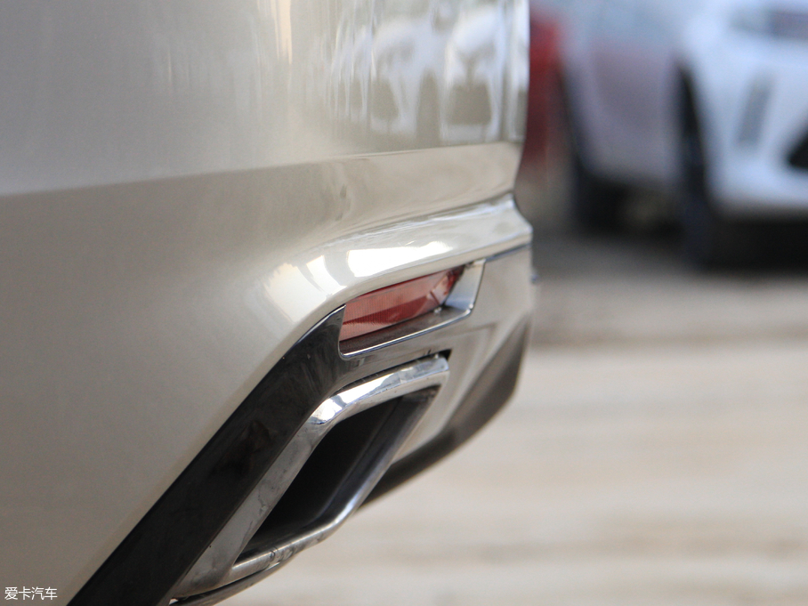 2018��P������XTS 28T ���g��