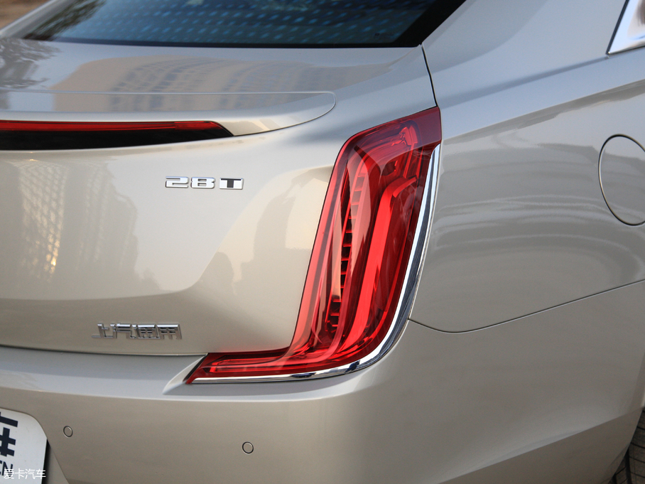 2018��P������XTS 28T ���g��