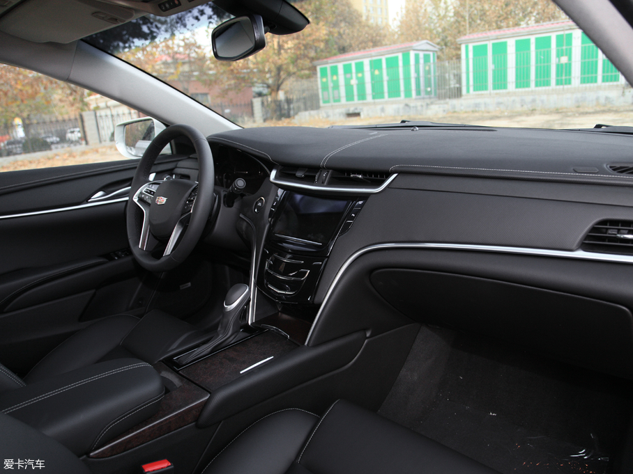 2018��P������XTS 28T ���g��