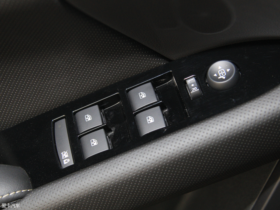 2018��P������XTS 28T ���g��