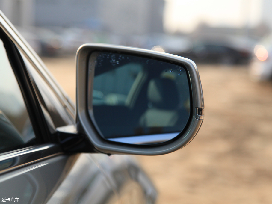 2018��P������XTS 28T ��Ӣ��