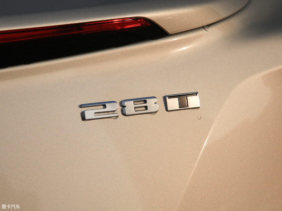 2018��P������XTS 28T ��Ӣ��