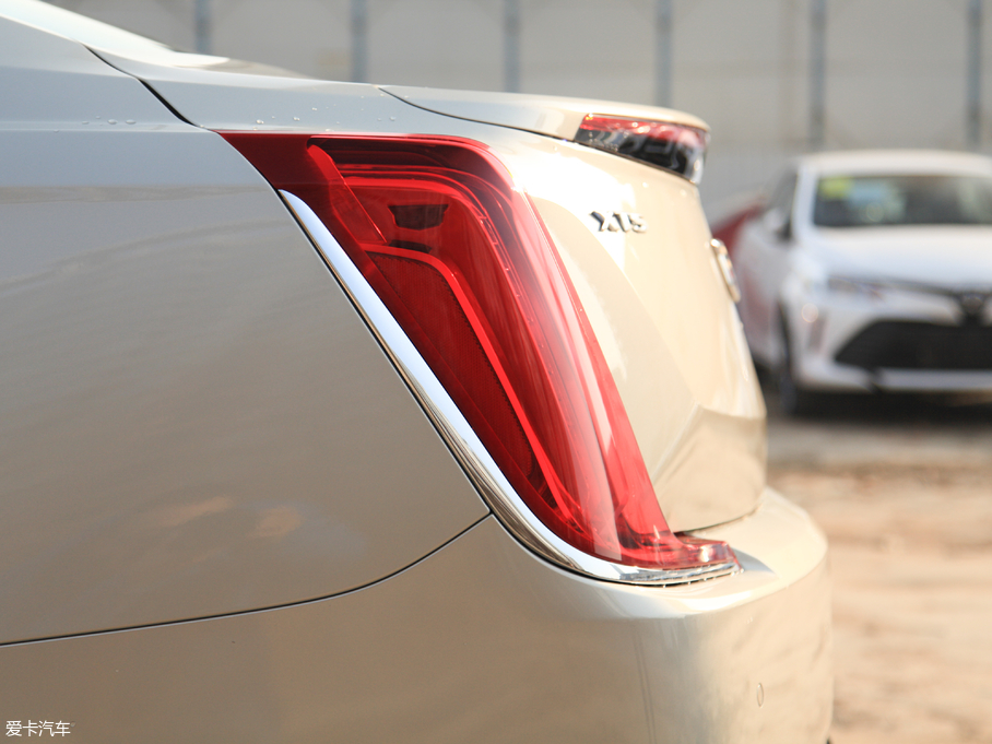 2018��P������XTS 28T ��Ӣ��