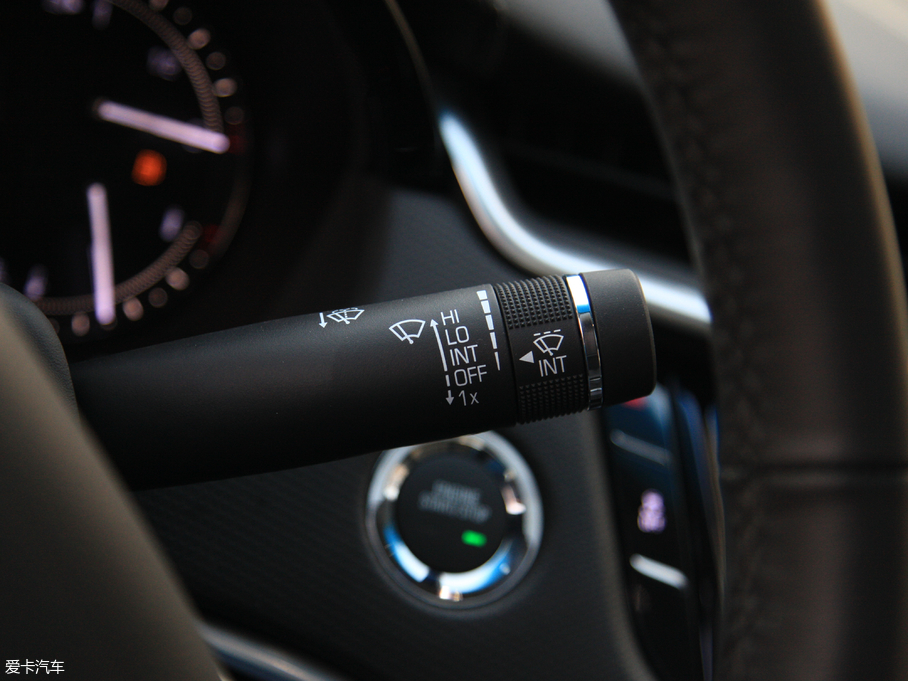 2018��P������XTS 28T ��Ӣ��