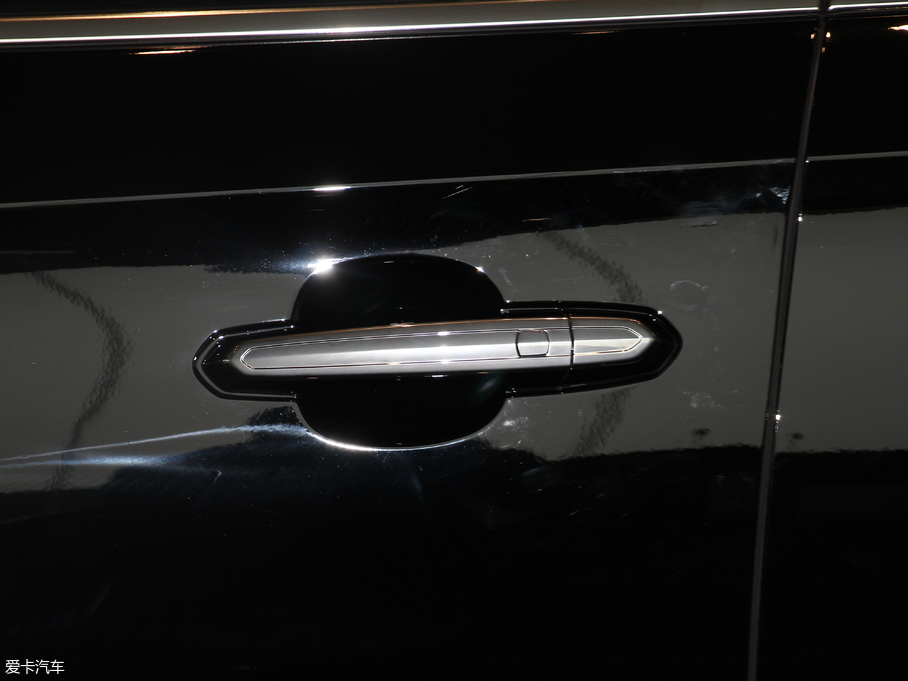 2018��P������XTS 28T ���g��