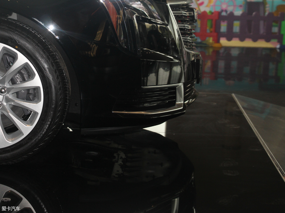 2018��P������XTS 28T ���g��