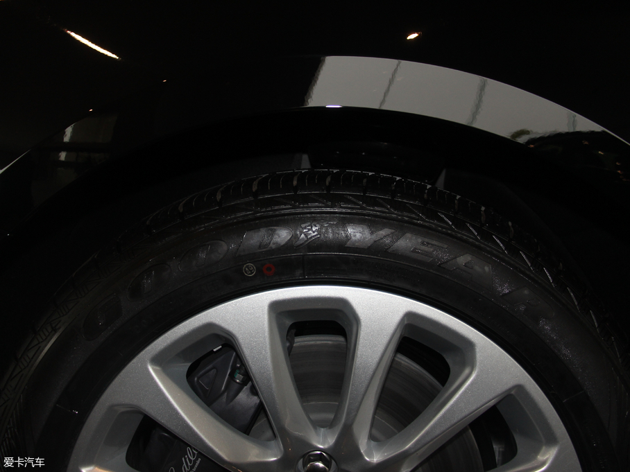 2018��P������XTS 28T ���g��