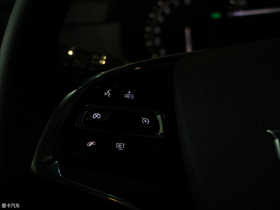 2018��P������XTS 28T ���g��