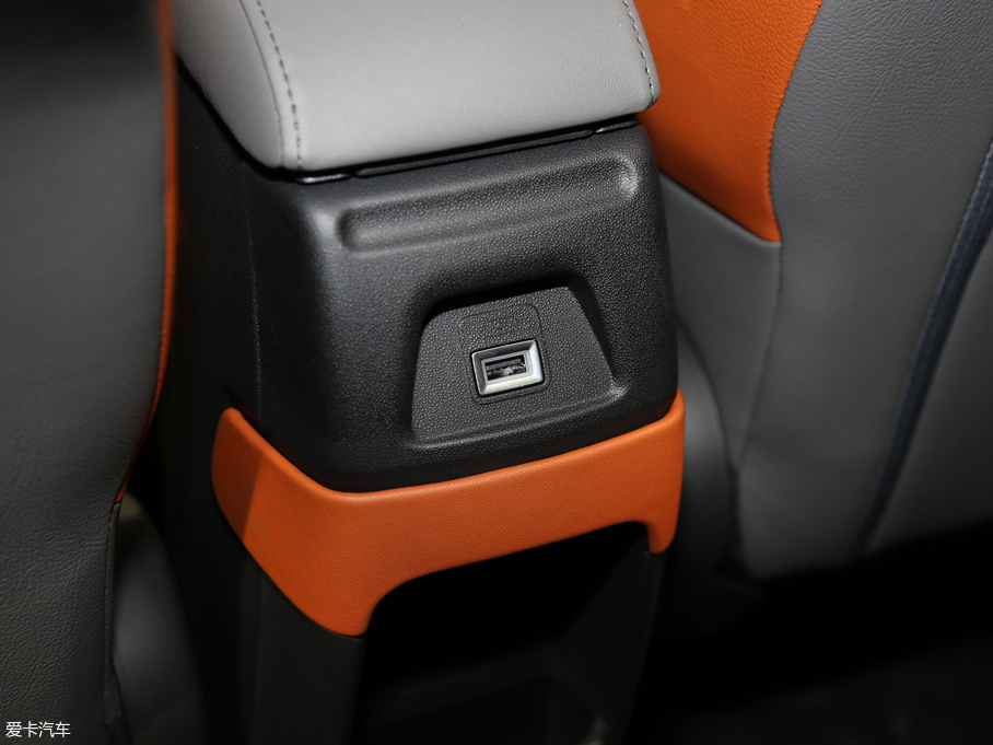 2018 C4 AIRCROSS 350THP ԄӻW