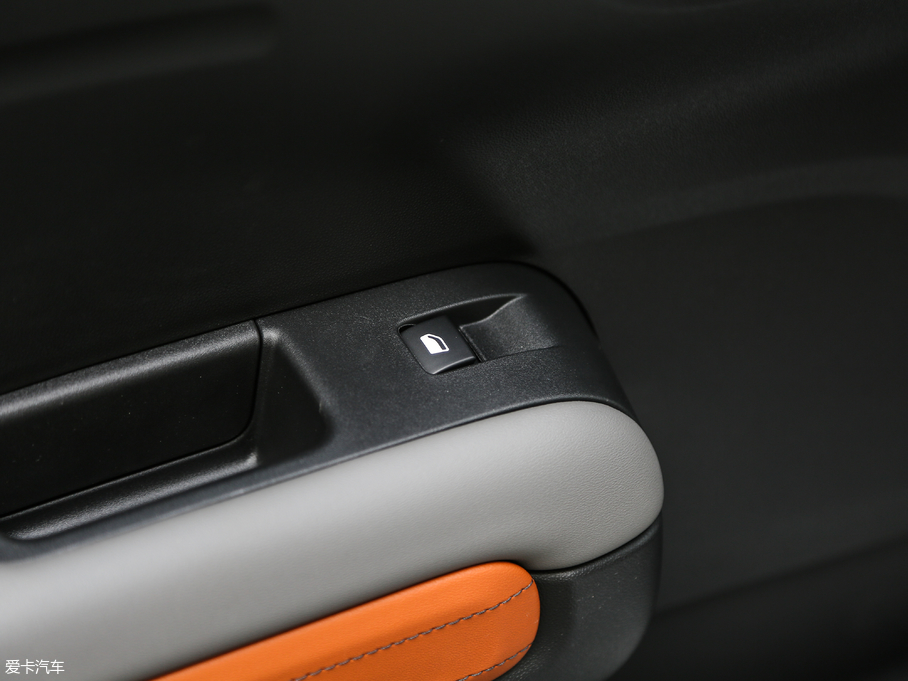 2018 C4 AIRCROSS 350THP ԄӻW