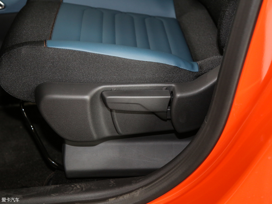 2018 C4 AIRCROSS 350THP Ԅӻ(lin)W(wng)ǰ