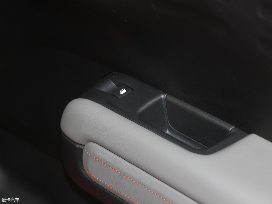 2018 C4 AIRCROSS 350THP ԄӻWǰ