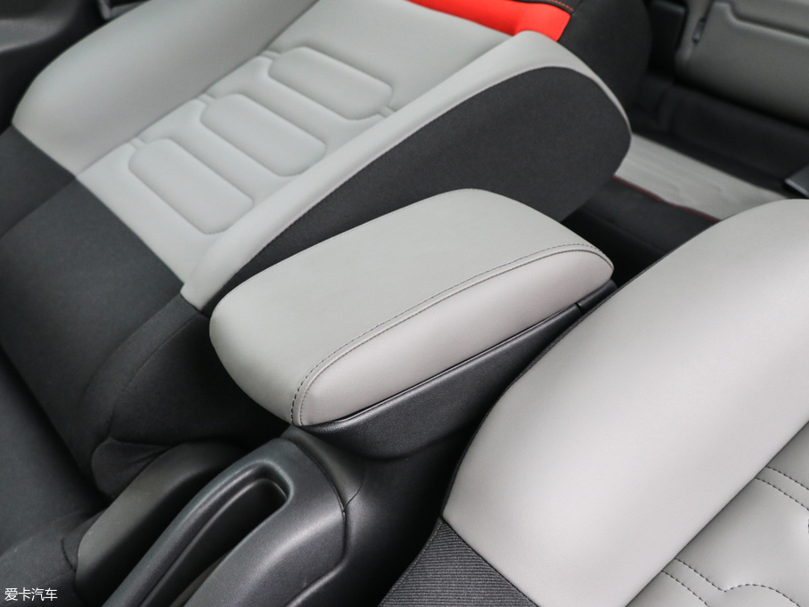 2018 C4 AIRCROSS 350THP ԄӻWǰ