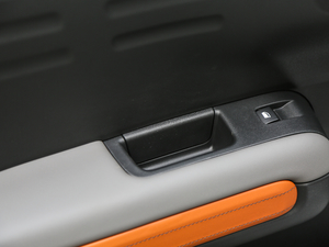 2018350THP ԄӻW g