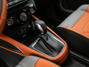 2018350THP ԄӻW g